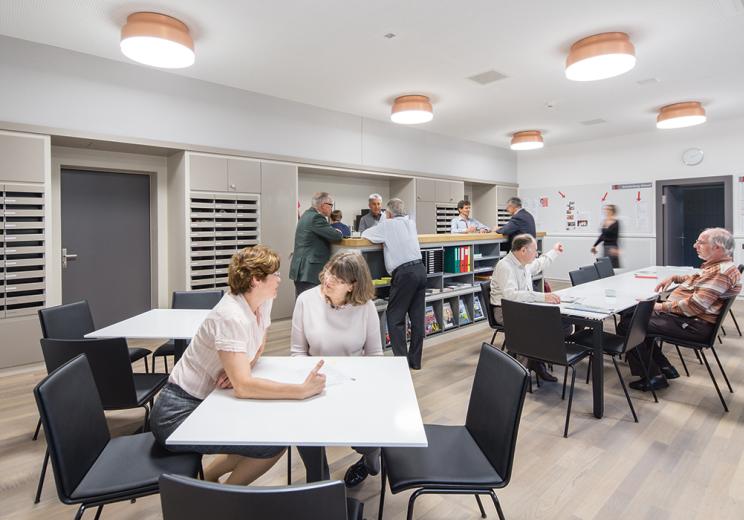 Das Lehrerzimmer ist Begegnungszone und Rückzugsort für alle Lehrpersonen