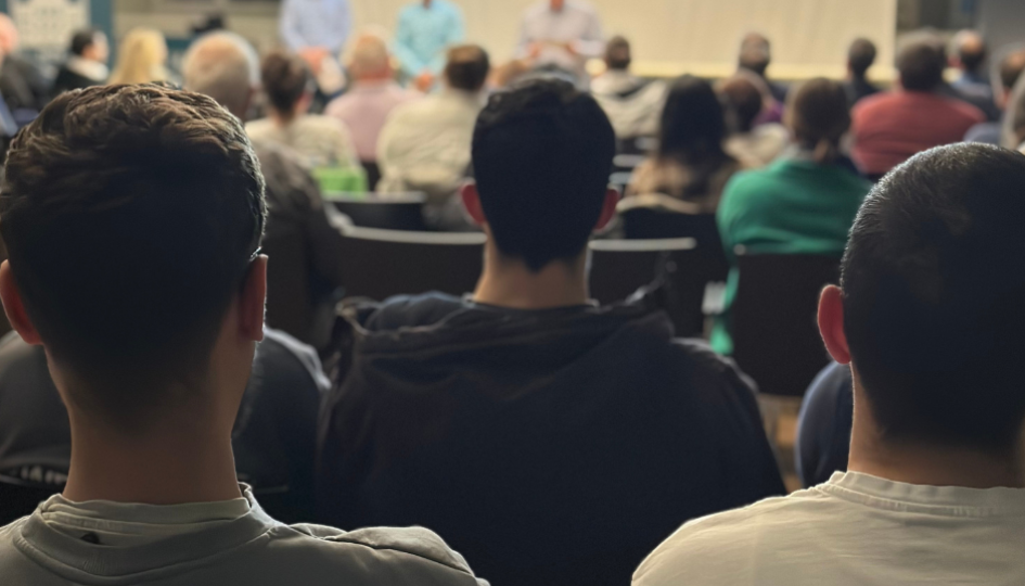 Studenten - in der Aula - Forum